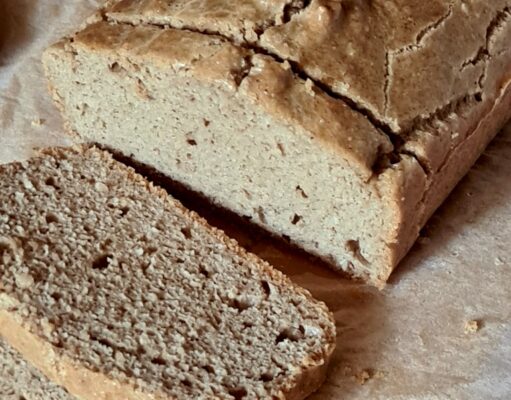 Pain au sésame cétogène