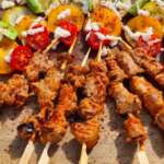 Brochettes de mouton mariné à la cacahuète